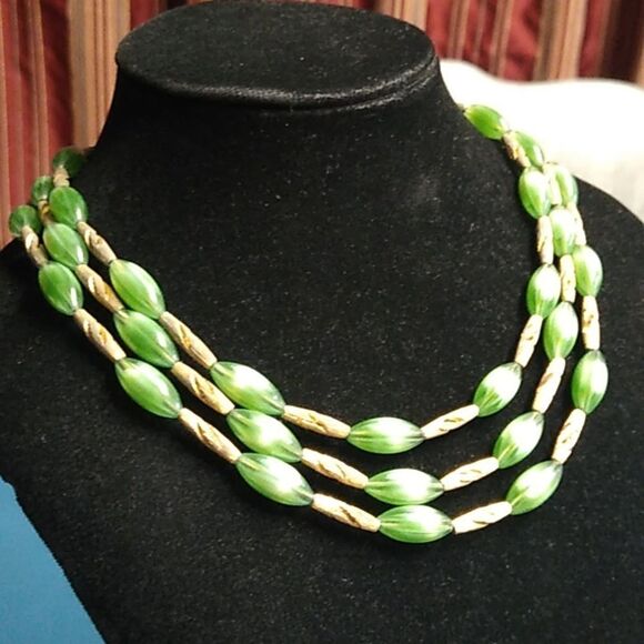 Vintage Moon-Glow Three Strands Green and Gold Colored Beads Cottagecore - Picture 2 of 8